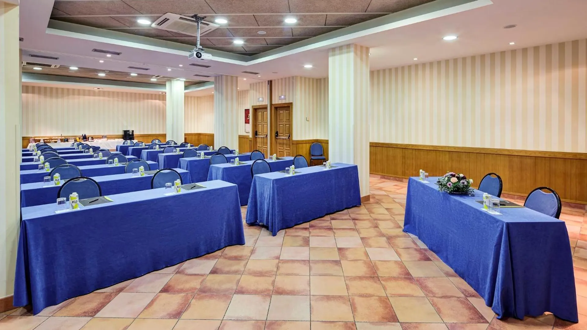 **** מלון Sercotel Toledo Renacimiento ספרד