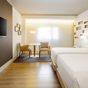 מלון Marriott Auditorium & Conference Center